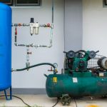 Marketing z naklejkami samoprzylepnymi na rolce – Jak przyciągnąć uwagę konsumentów?